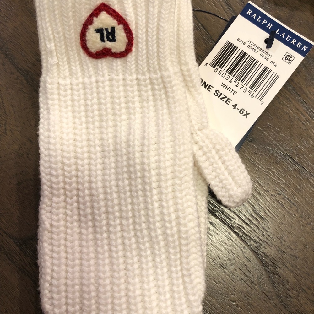Polo Ralph Lauren Girl`s Heart Patch Wool Blend Mittens